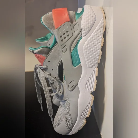 Nike Air Huarache Run South Beach Men’s Sneakers Size 11 MSRP $120 - Picture 3 of 10